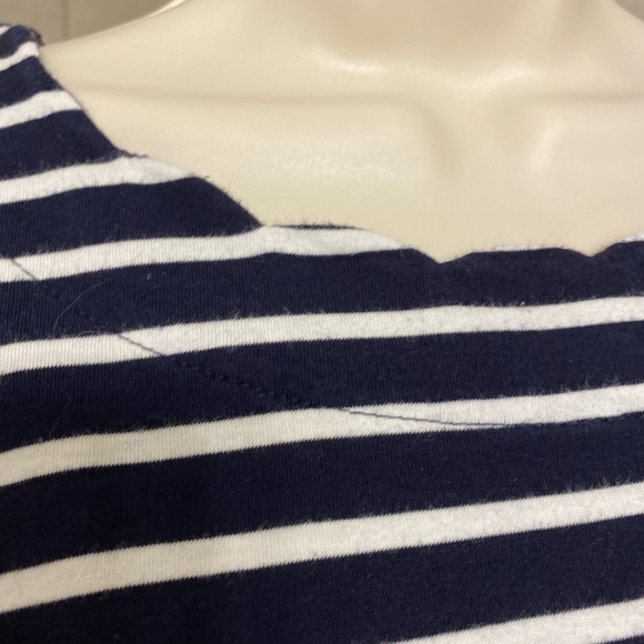 EUC Talbots navy/white striped short sleeved top with scalloped neckline, size L - Picture 2 of 4